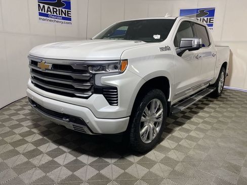 Used 2024 Chevrolet Silverado 1500 High Country w/ High Country Premium Package AWD/4WD image 11