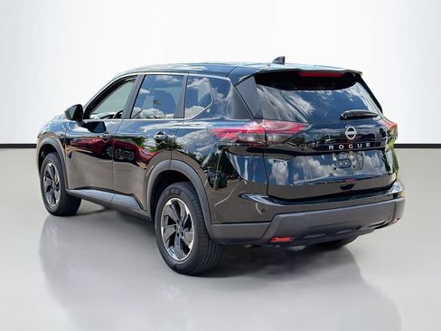 Used 2025 Nissan Rogue SV FWD image 8