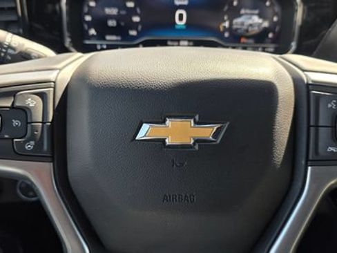 Used 2025 Chevrolet Silverado 1500 LT AWD/4WD image 18