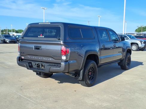 Used 2022 Toyota Tacoma TRD Pro AWD/4WD image 10
