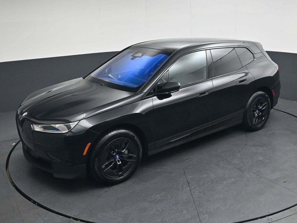 Used 2024 BMW iX xDrive50 w/ Convenience Package AWD/4WD image 27