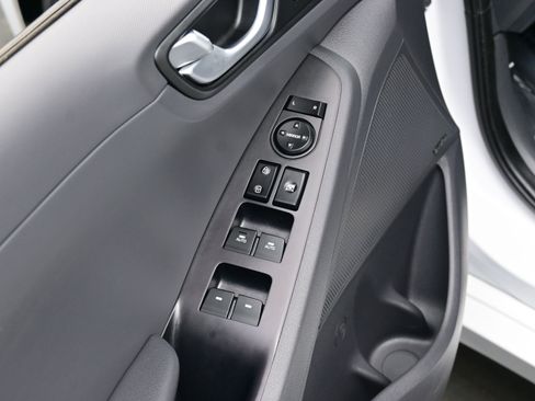 Used 2018 Hyundai Ioniq Limited w/ Ultimate Package 02 image 10