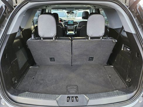 Used 2021 Ford Explorer Limited image 33