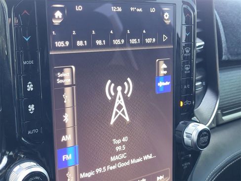 Used 2019 RAM 1500 Limited image 12