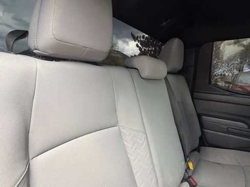 Used 2024 Toyota Tacoma SR5 AWD/4WD image 16
