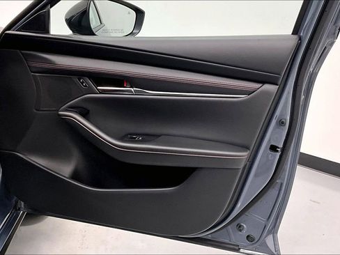 New 2026 MAZDA MAZDA3 Carbon image 11