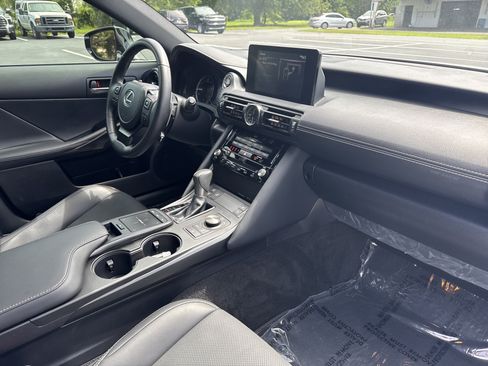 Used 2025 Lexus IS 300 w/ Comfort Package RWD image 39