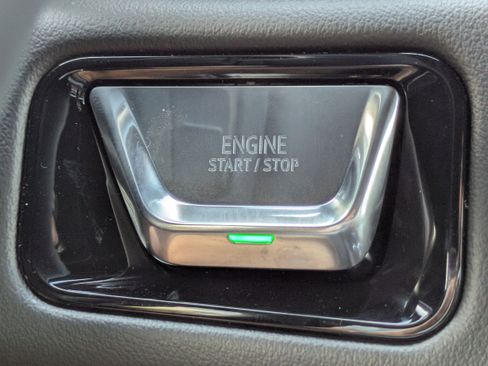 New 2026 GMC Yukon XL Elevation image 33