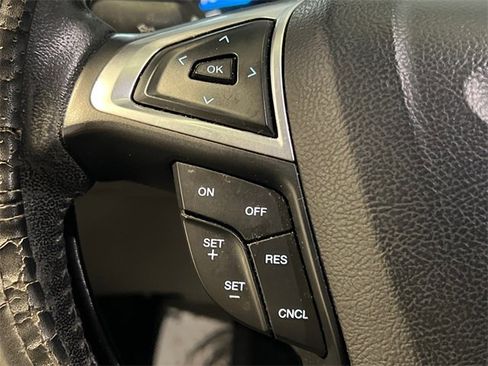 Used 2017 Ford Fusion SE image 20