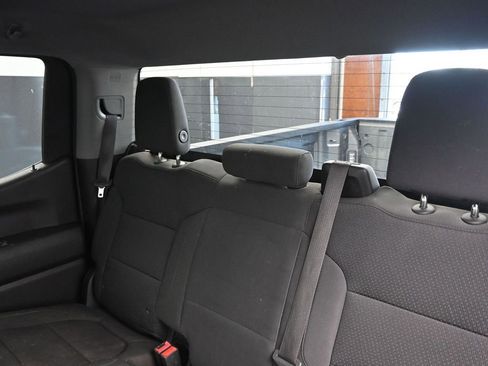 Used 2020 Chevrolet Silverado 1500 Custom w/ Custom Value Package image 18