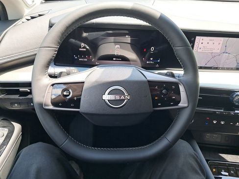 New 2025 Nissan Murano SL image 14