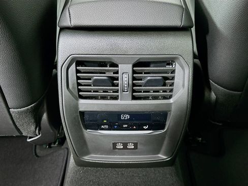 New 2026 BMW 330i Sedan w/ M Sport Package image 18