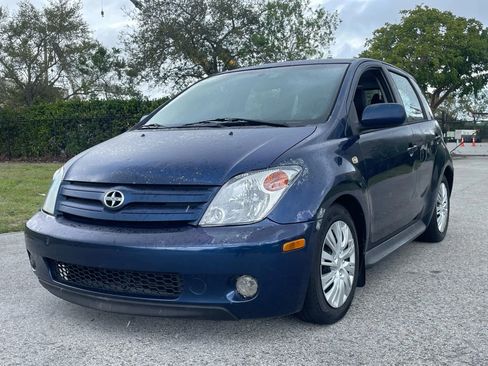 Used 2004 Scion xA FWD image 4