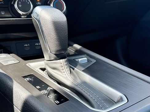 Used 2025 Nissan Kicks SV w/ Charging Package image 15