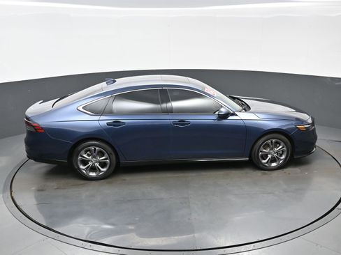 Used 2025 Honda Accord EX-L image 42
