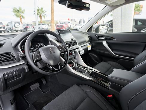 New 2026 Mitsubishi Eclipse Cross SE image 2