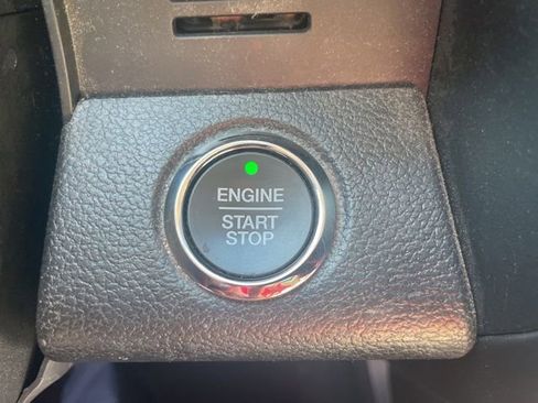 Used 2018 Ford Expedition Platinum RWD image 23