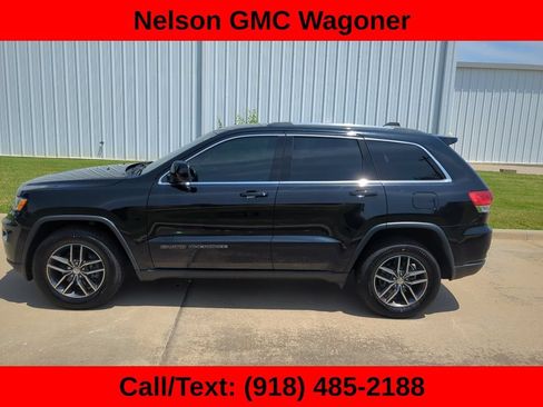 Used 2018 Jeep Grand Cherokee Laredo AWD/4WD image 6