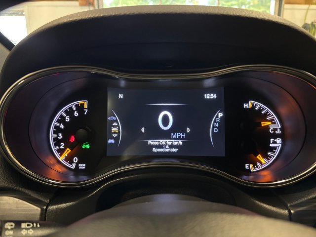 Used 2021 Jeep Grand Cherokee Laredo X AWD/4WD image 17