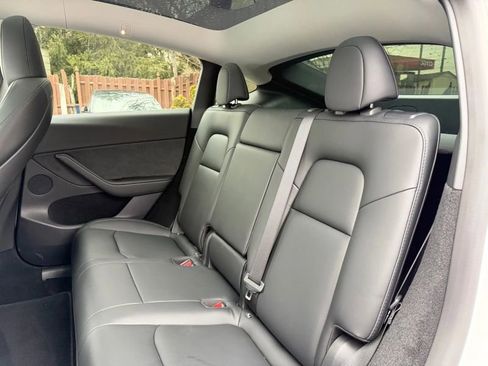 Used 2023 Tesla Model Y AWD image 15
