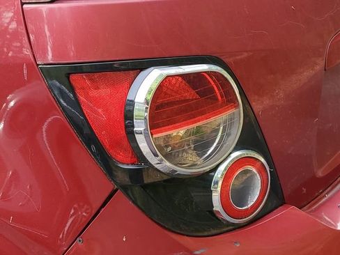 Used 2015 Chevrolet Sonic LT FWD image 8