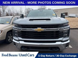 Used 2024 Chevrolet Silverado 2500 LT w/ All Star Edition video 2