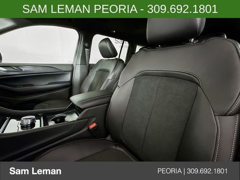 New 2025 Jeep Grand Cherokee Altitude image 20