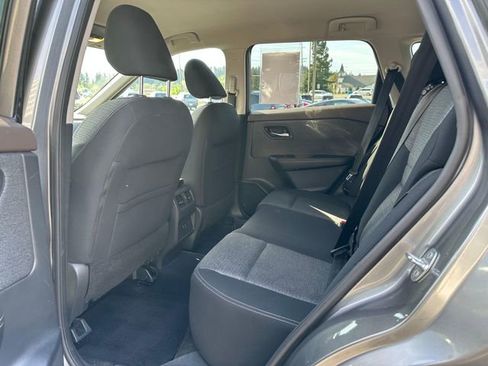 Used 2021 Nissan Rogue SV FWD image 21