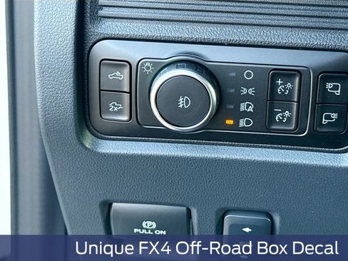 Used 2026 Ford F250 Lariat w/ Chrome Package image 16