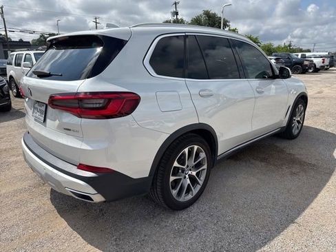 Used 2019 BMW X5 xDrive40i w/ Executive Package AWD/4WD image 4
