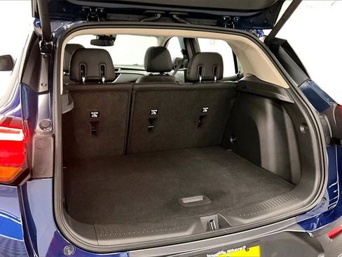 Used 2023 Buick Encore GX Essence w/ Experience Buick Package image 37