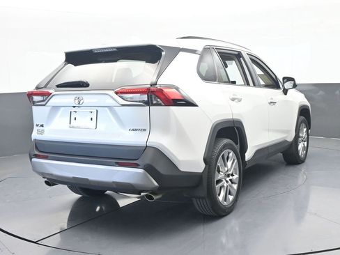 Used 2023 Toyota RAV4 Limited FWD image 5