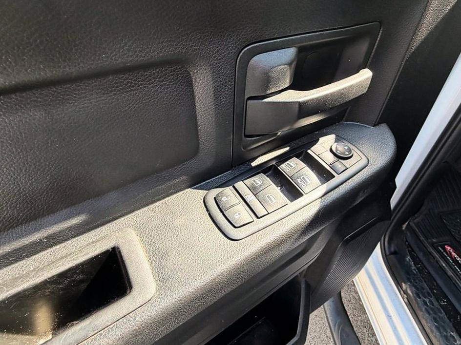 Used 2019 RAM 1500 Tradesman w/ Chrome Plus Package RWD image 11