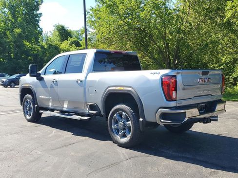 New 2026 GMC Sierra 2500 SLE w/ SLE Value Package; AWD/4WD image 12