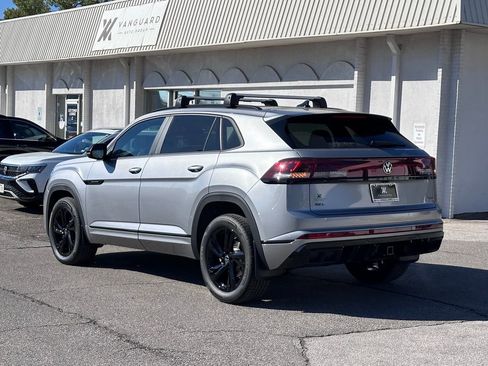 New 2026 Volkswagen Atlas Cross Sport SEL R-Line AWD/4WD image 5