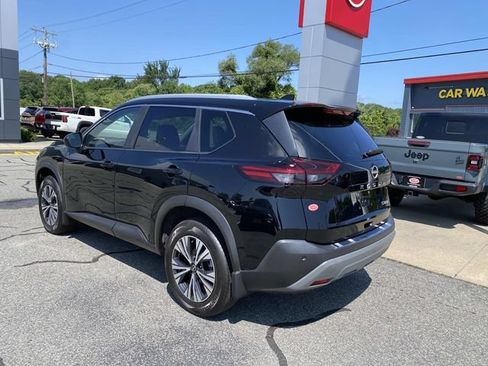 Used 2023 Nissan Rogue SV w/ SV Premium B Package AWD/4WD image 3