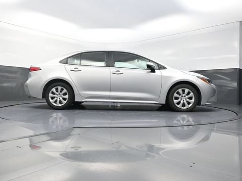 Used 2024 Toyota Corolla LE FWD image 37