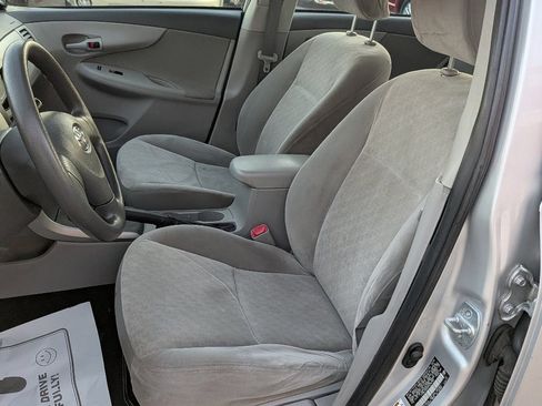 Used 2009 Toyota Corolla S image 9