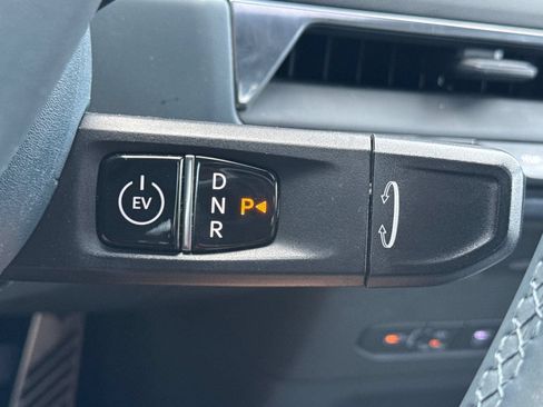 Used 2024 Kia EV9 GT-Line AWD/4WD image 35