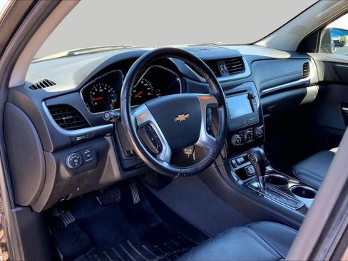 Used 2016 Chevrolet Traverse LT FWD image 18