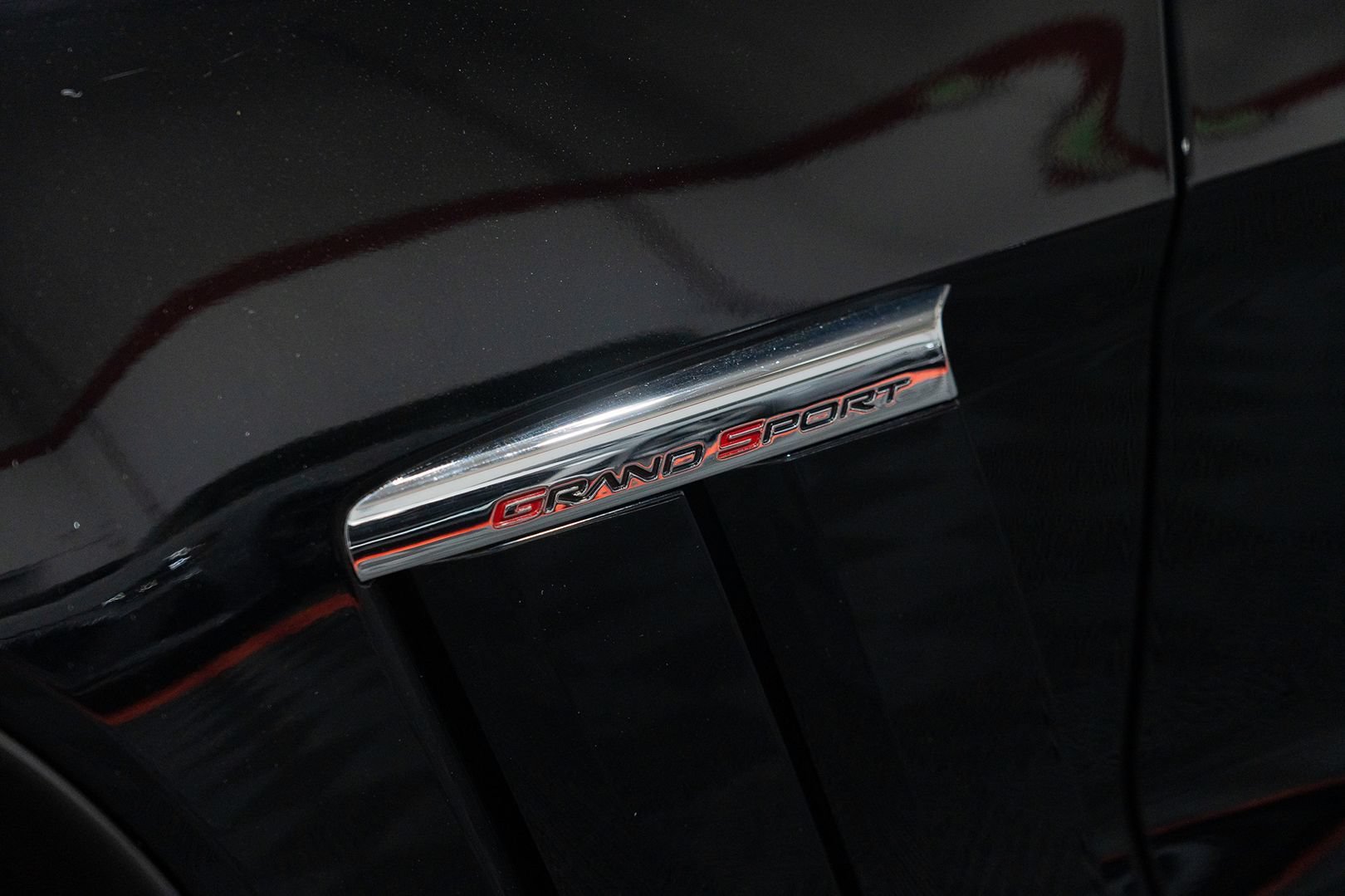 Used 2011 Chevrolet Corvette Grand Sport w/ Preferred Equipment Group RWD image 13