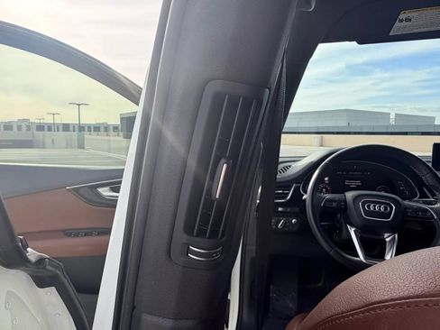 Used 2018 Audi Q7 3.0T Prestige w/ Prestige Package AWD/4WD image 16