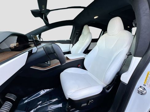 Used 2022 Tesla Model X image 20