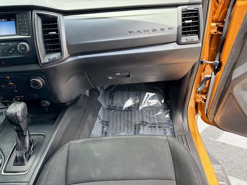 Used 2019 Ford Ranger XL w/ Equipment Group 101A Mid RWD image 16