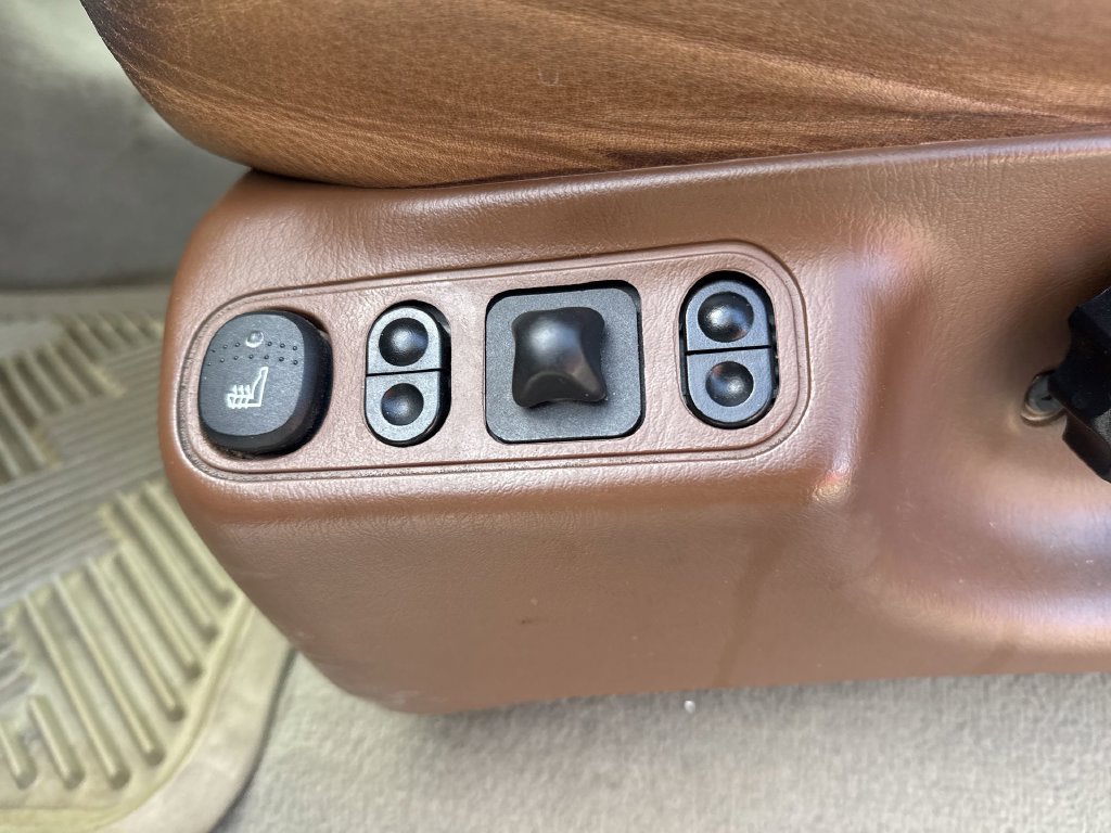 Used 2006 Ford F350 King Ranch AWD/4WD image 10