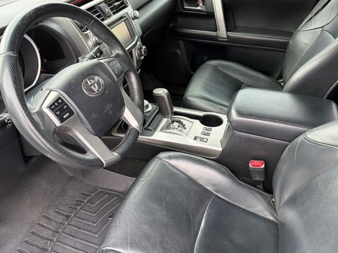 Used 2012 Toyota 4Runner Limited AWD/4WD image 7