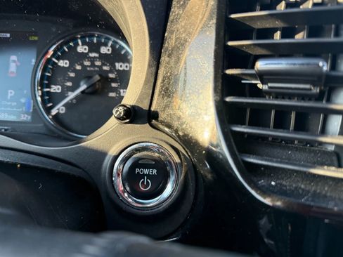 Used 2021 Mitsubishi Outlander SEL image 29