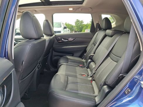 Used 2020 Nissan Rogue SL w/ Premium Package AWD/4WD image 13