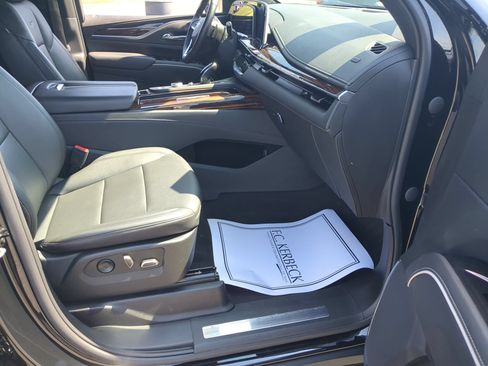 Certified 2022 Cadillac Escalade Luxury AWD/4WD image 26