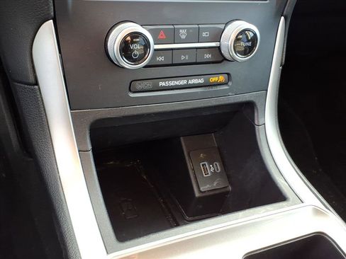 Certified 2023 Ford Edge SEL w/ Convenience Package image 19